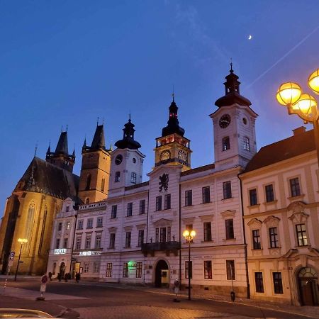 Luxusni Studio Na Velkem Namesti, Wi-Fi, Netflix Hradec Králové 외부 사진