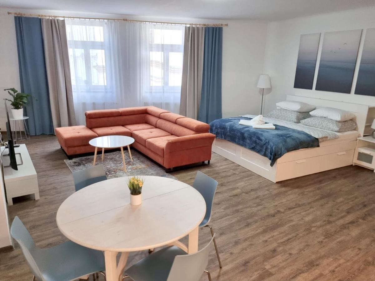 Luxusni Studio Na Velkem Namesti, Wi-Fi, Netflix Hradec Králové 외부 사진