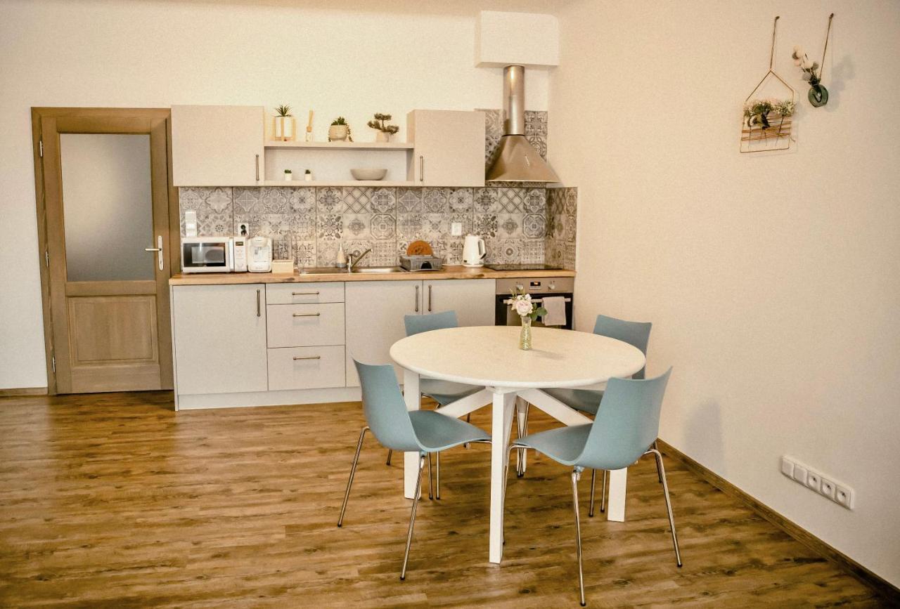 Luxusni Studio Na Velkem Namesti, Wi-Fi, Netflix Hradec Králové 외부 사진